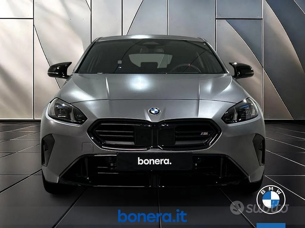 BMW 1 Series 2026 photo 2