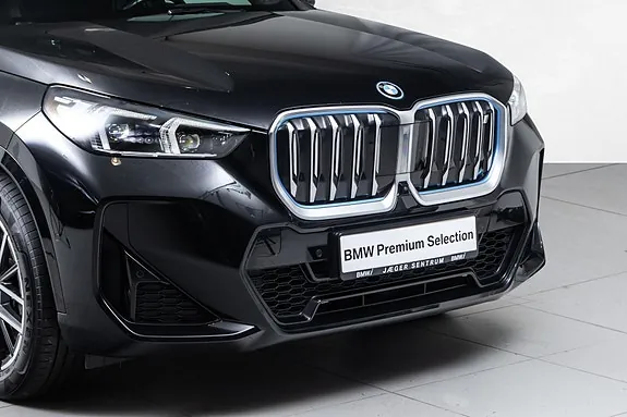 BMW Ix1 2024 photo 2