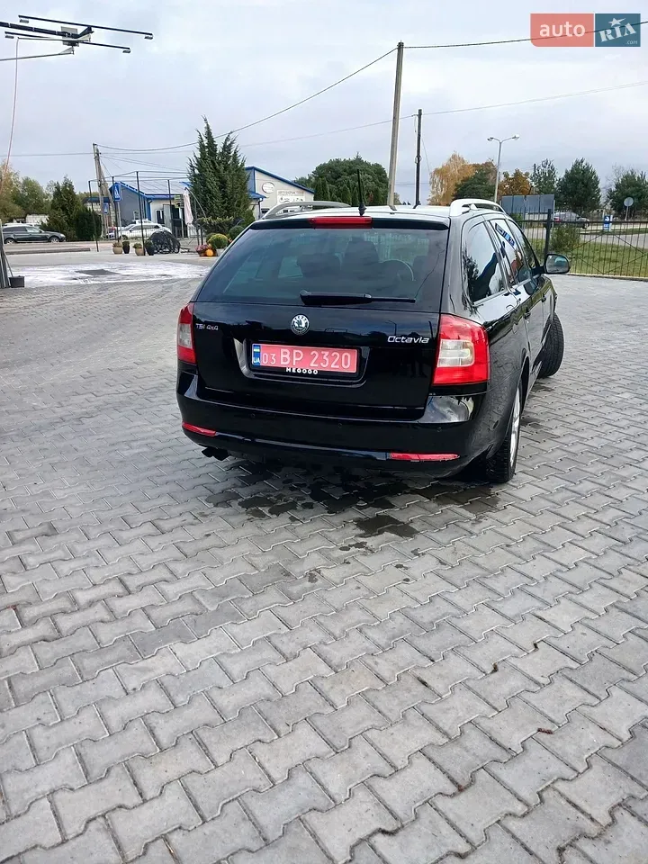 Skoda Octavia 2010 photo 5