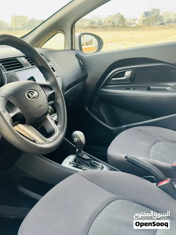 Kia Rio 2014 photo 4