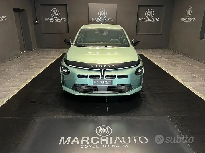 Lancia Ypsilon 2024 photo 2