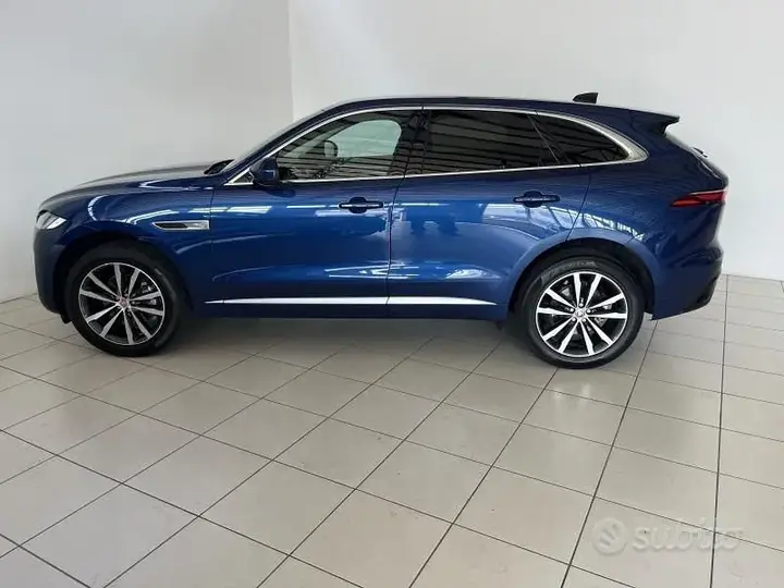 Jaguar F-Pace 2022 photo 2