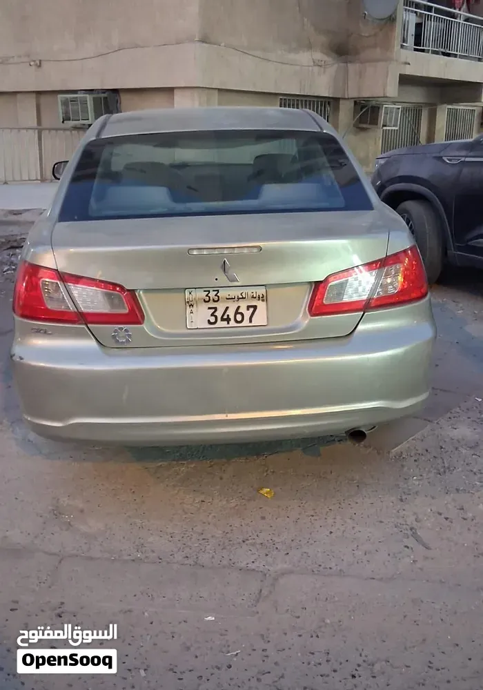 Mitsubishi Galant 2009 photo 2