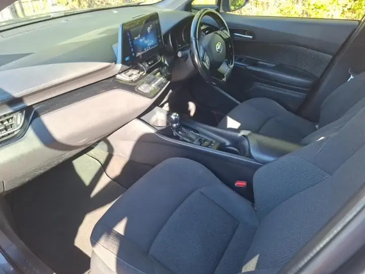 Toyota C-Hr 2018 photo 5