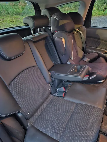 Nissan Note 2014 photo 4