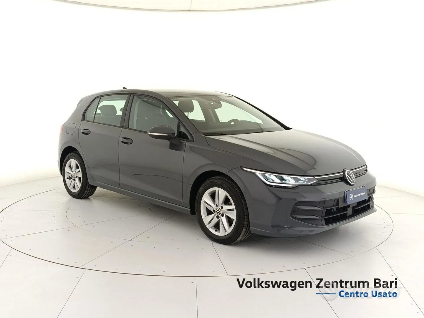 Volkswagen Golf 2025 photo 4