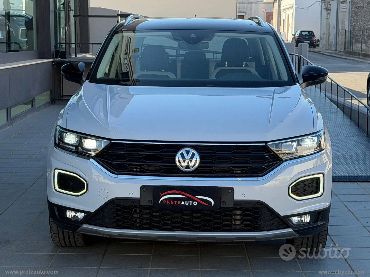 Volkswagen T-Roc 2019 photo 2
