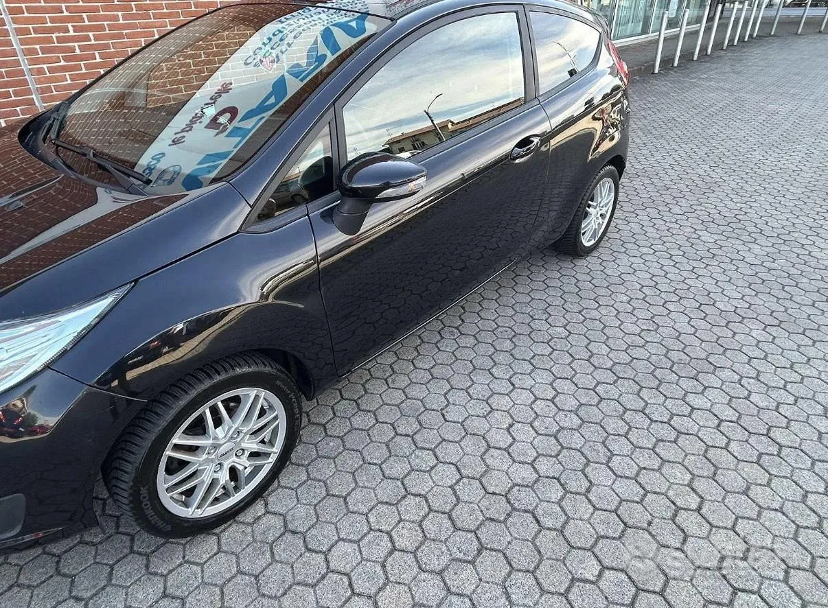 Ford Fiesta 2021 photo 2
