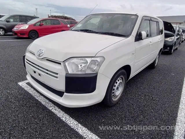 Toyota Succeed Van 2019 photo 2