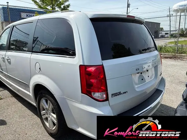 Dodge Grand Caravan 2016 photo 2