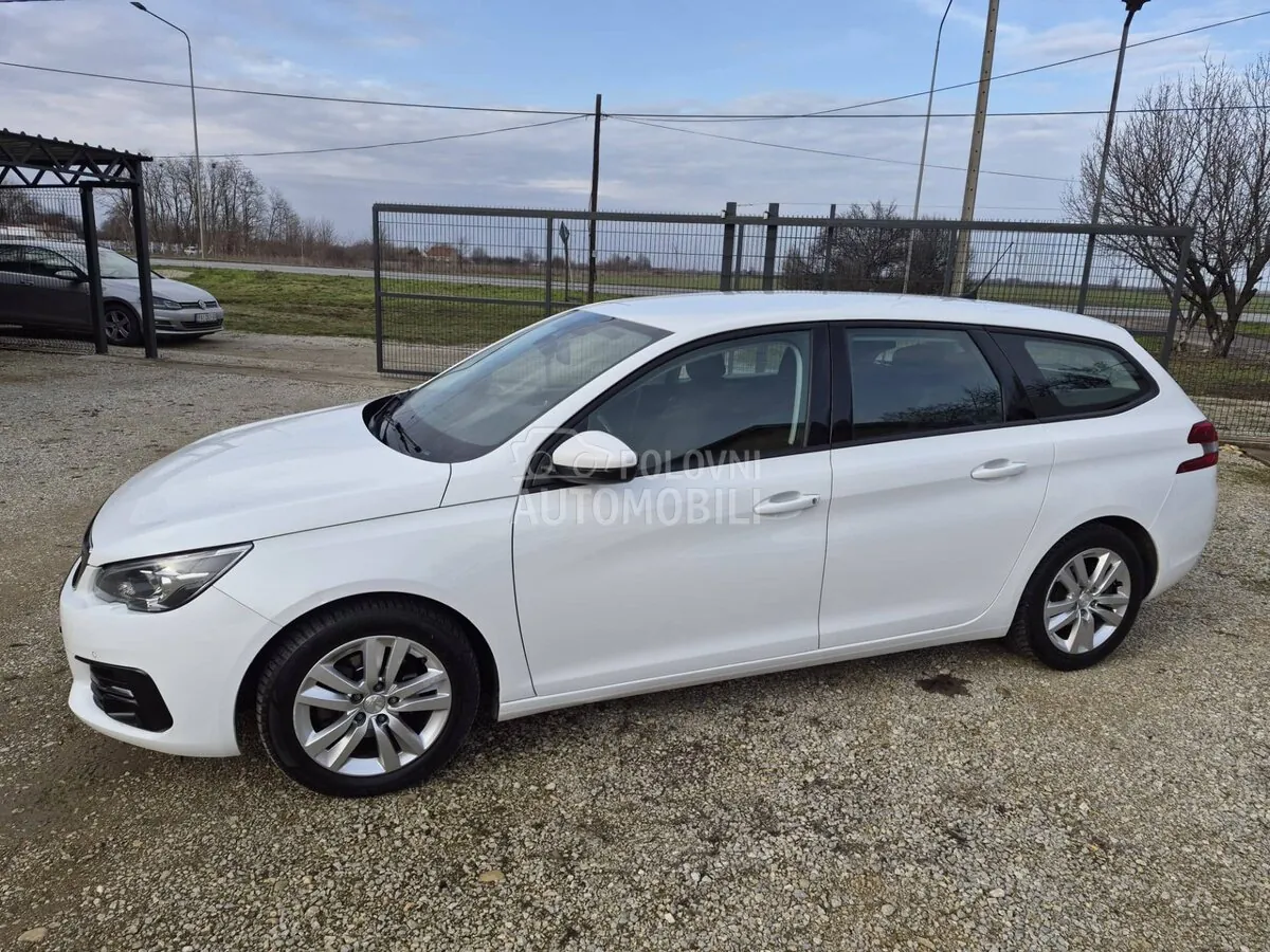 Peugeot 308 2020 photo 3