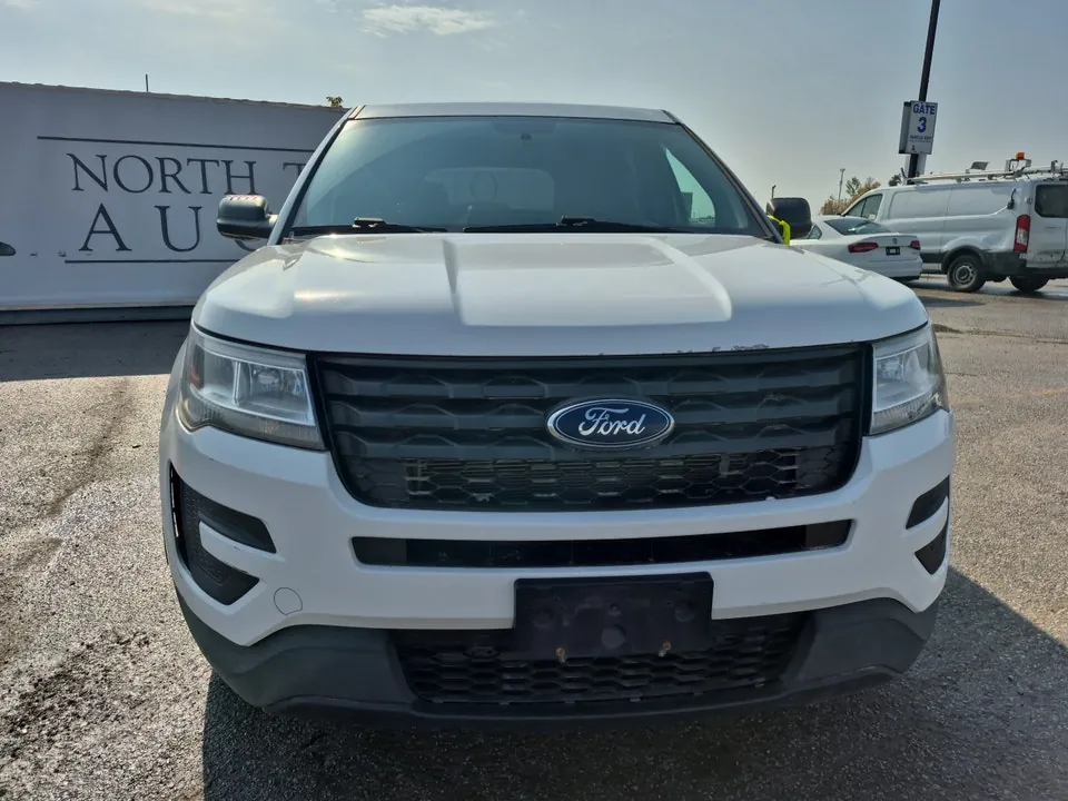 Ford Explorer 2018 photo 2