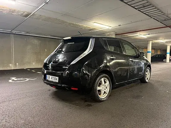 Nissan Leaf 2013 photo 5