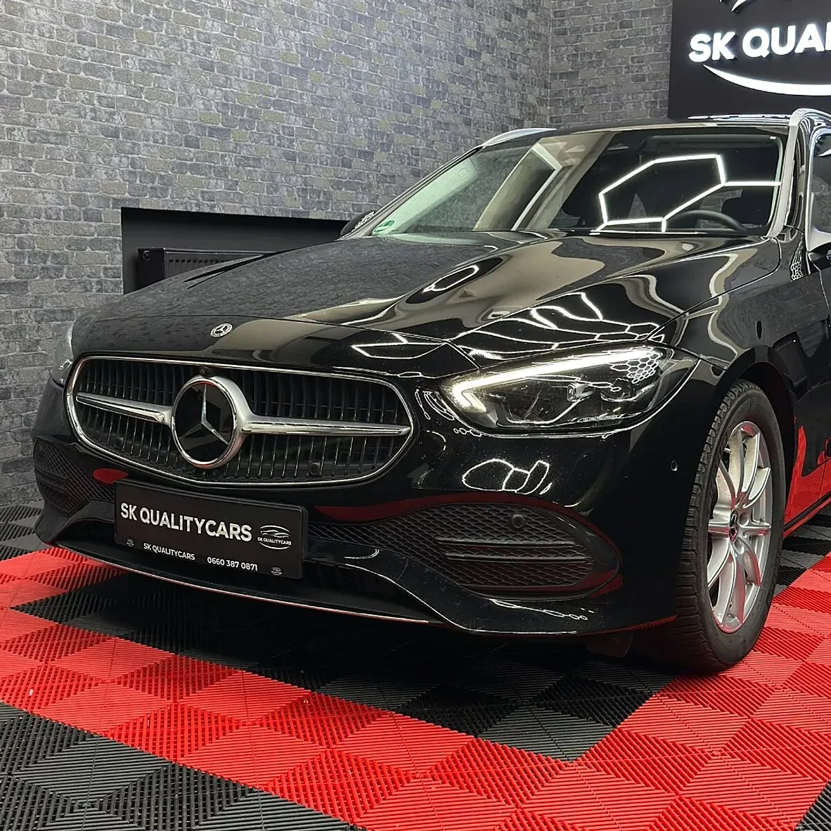 Mercedes-Benz C-Class 2024 photo 3