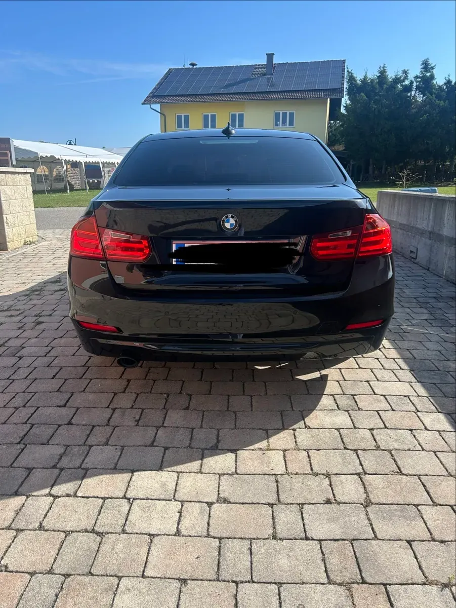 BMW 3 Series 2013 photo 3