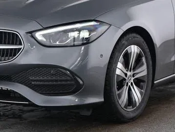 Mercedes-Benz C-Class 2025 photo 3