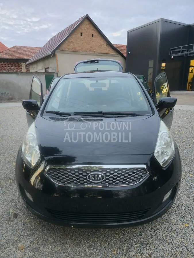 Kia Venga 2013 photo 2