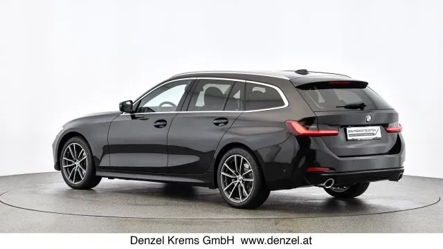 BMW 3 Series 2024 photo 2