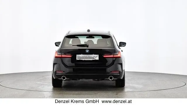 BMW 3 Series 2024 photo 3