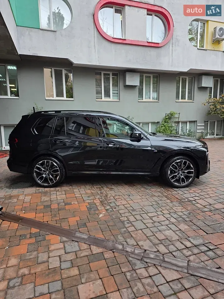 BMW X7 2023 photo 3
