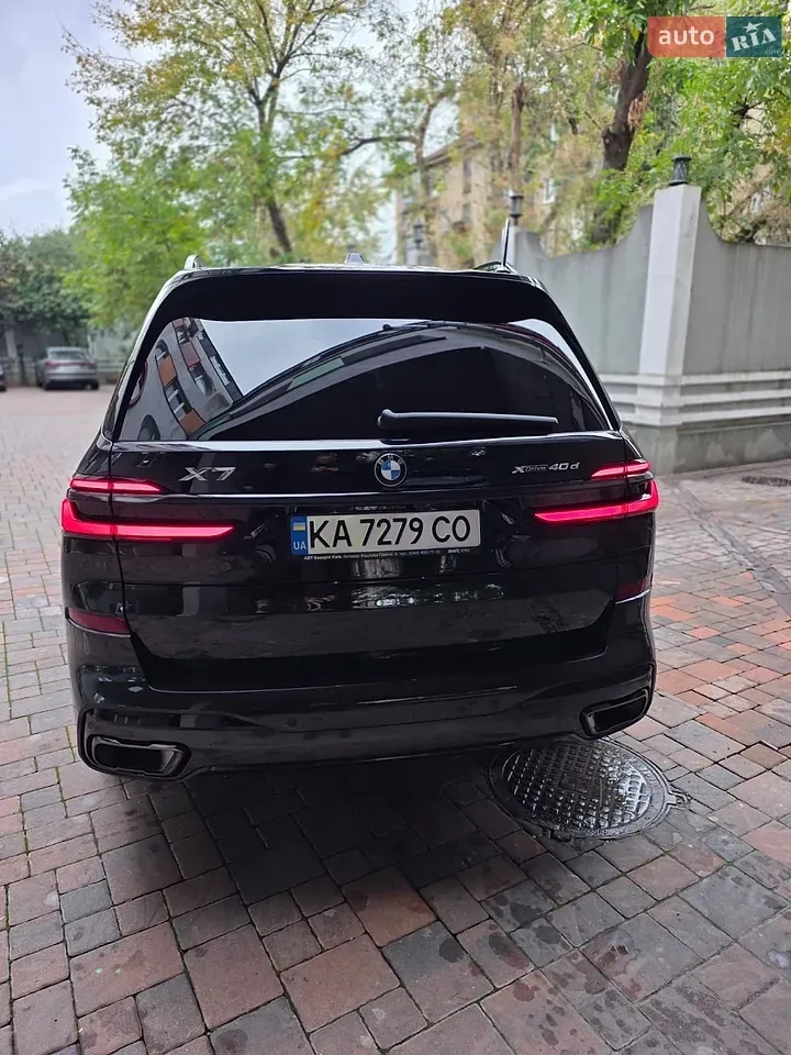 BMW X7 2023 photo 4