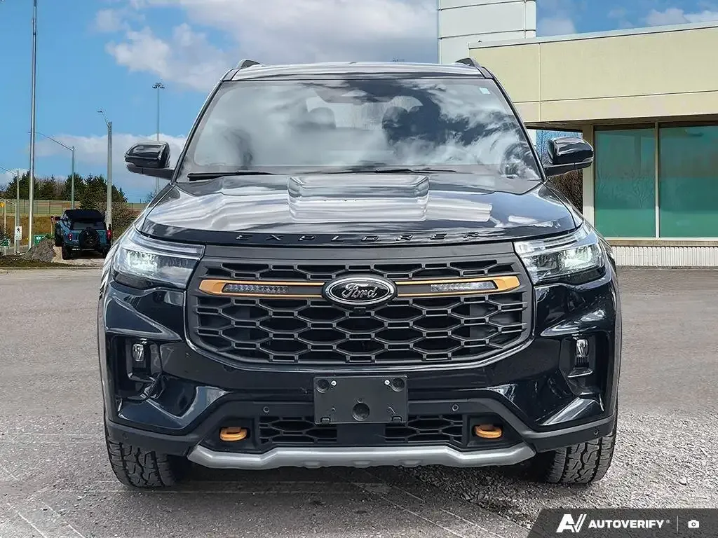 Ford Explorer 2026 photo 3