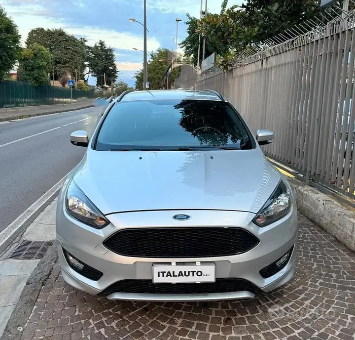 Ford Focus 2018 photo 3