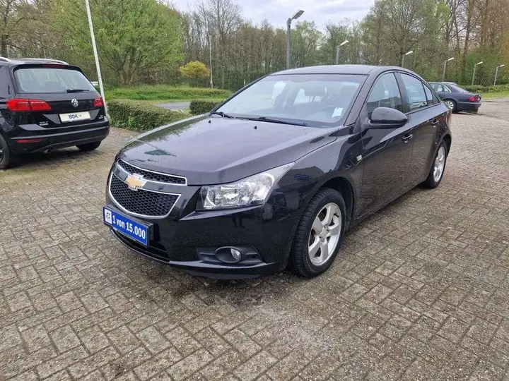 Chevrolet Cruze 2011 photo 3