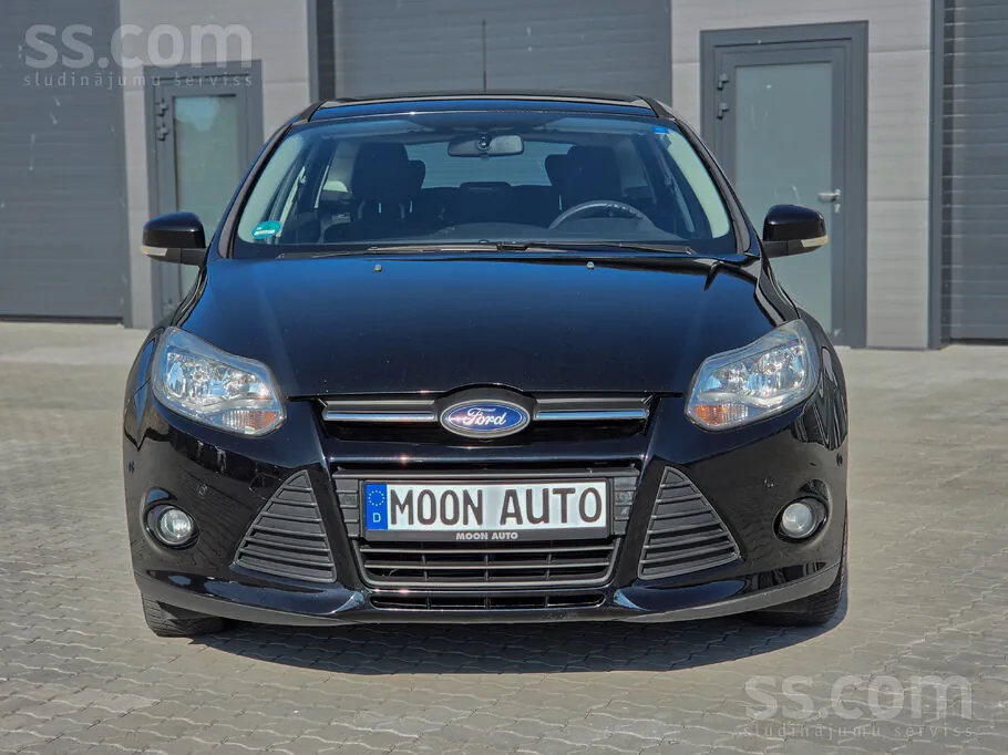 Ford Focus 2012 photo 3