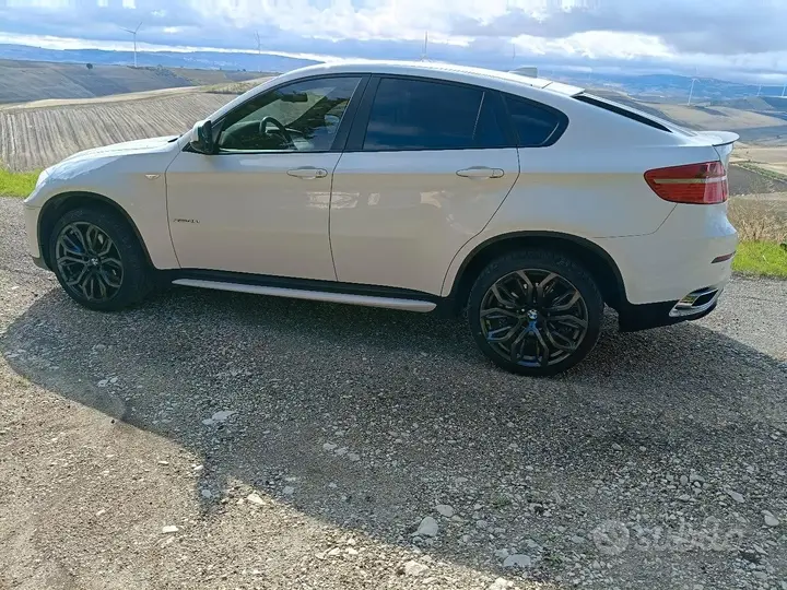 BMW X6 2011 photo 2