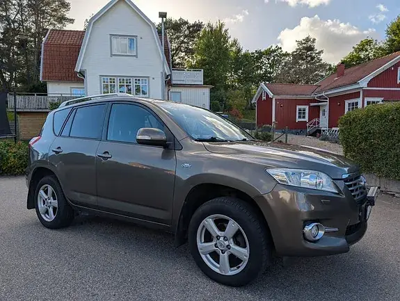 Toyota Rav4 2010 photo 3