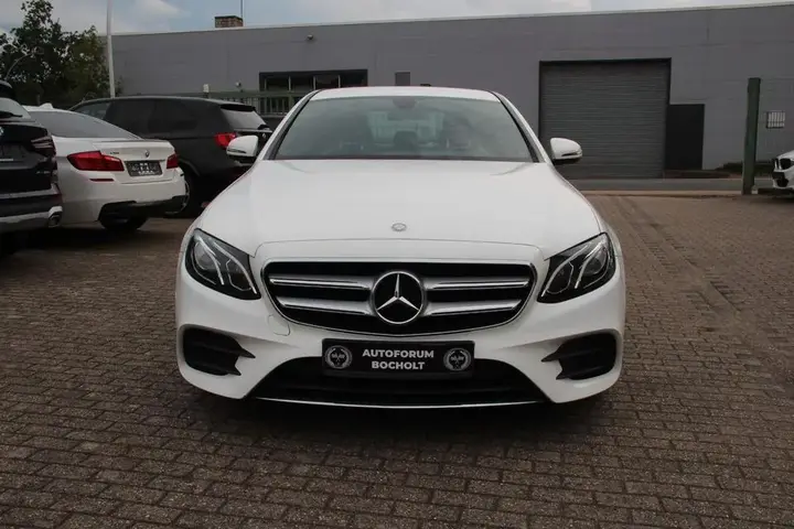 Mercedes-Benz E 220 D