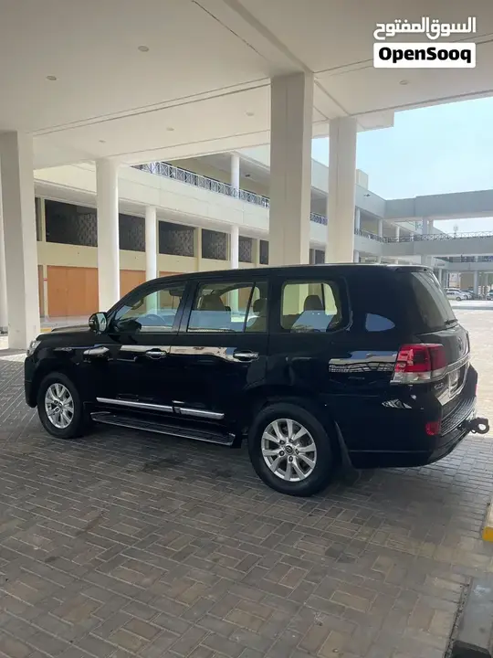 Toyota Land Cruiser 2016 photo 3