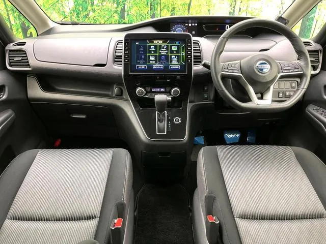 Nissan Serenade 2019 photo 2