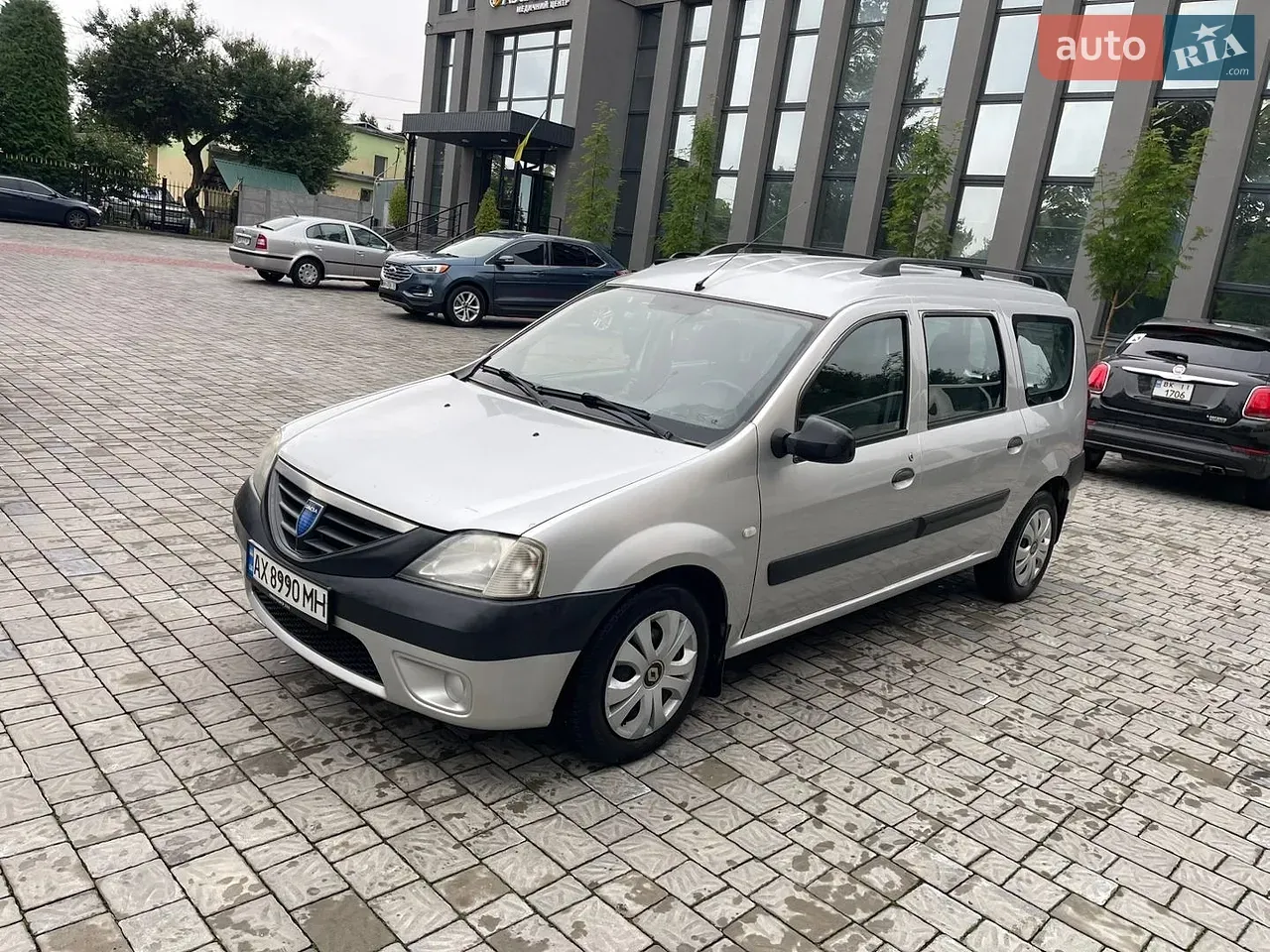 Dacia Logan 2008 photo 2