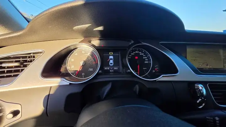 Audi A5 2010 photo 5