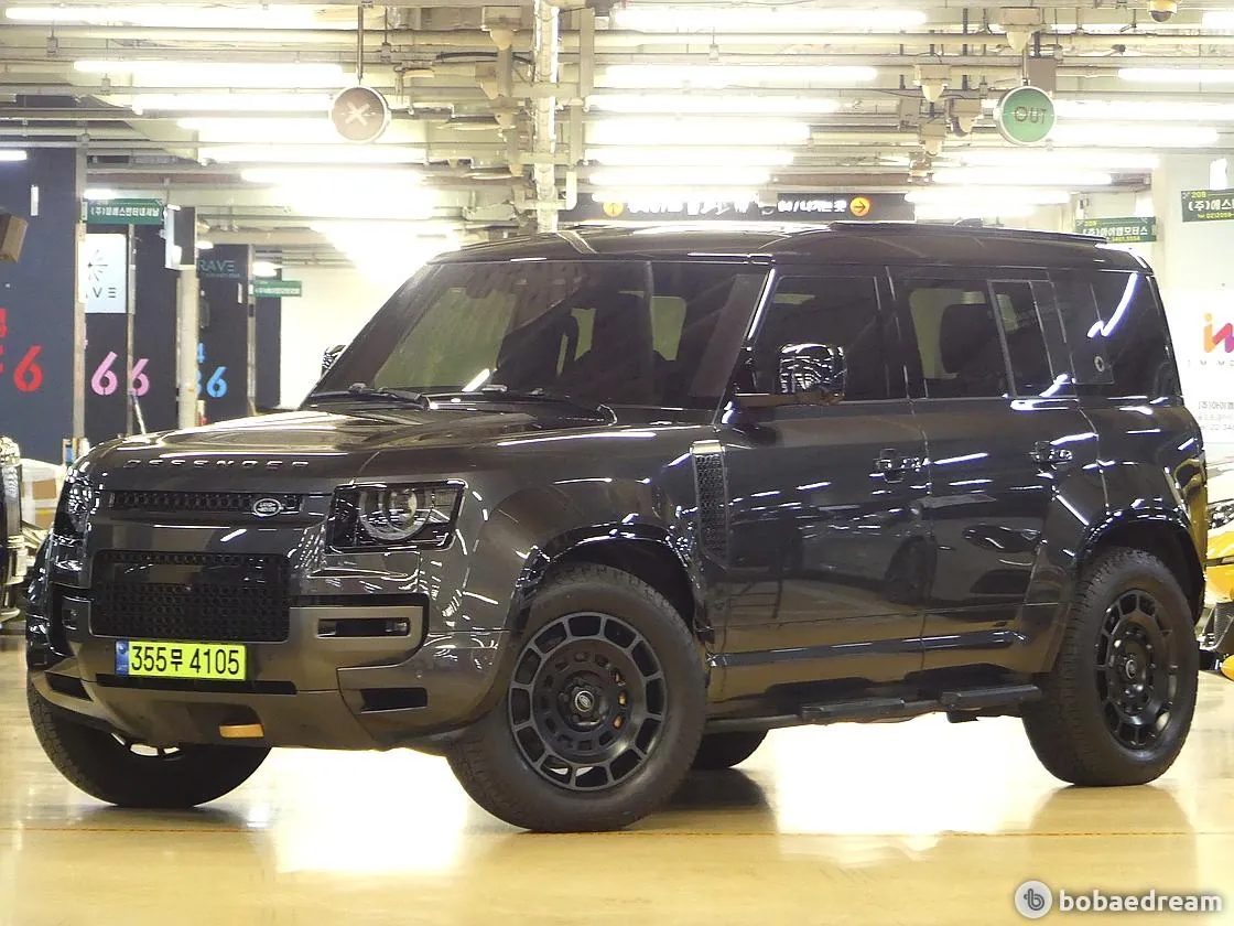 Land Rover Defender 2025 photo 2