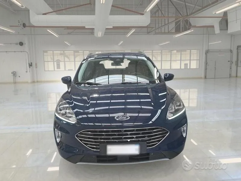 Ford Kuga 2021 photo 2