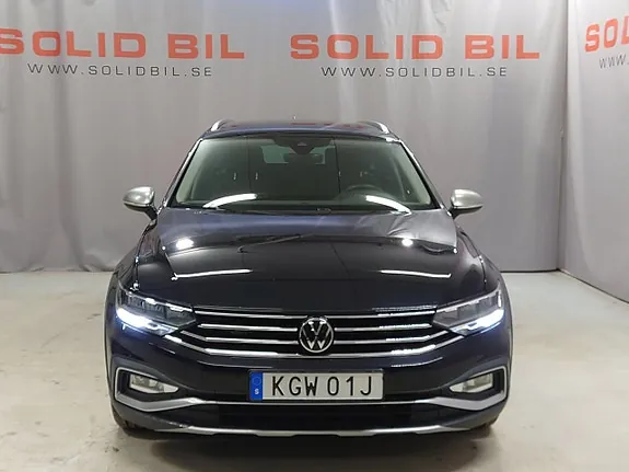 Volkswagen Passat Alltrack 2023 photo 2