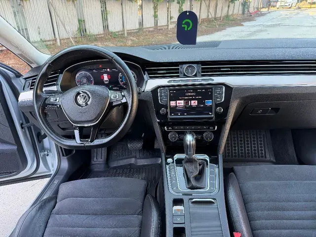 Volkswagen Passat Variant 2015 photo 4