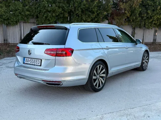 Volkswagen Passat Variant 2015 photo 3