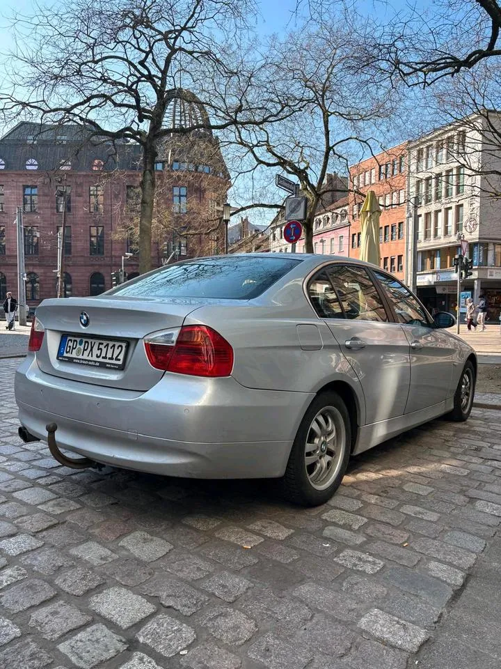 BMW 325I