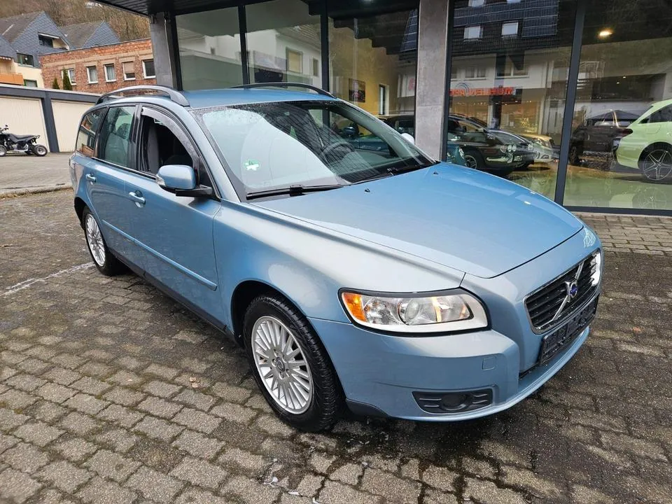 Volvo V50