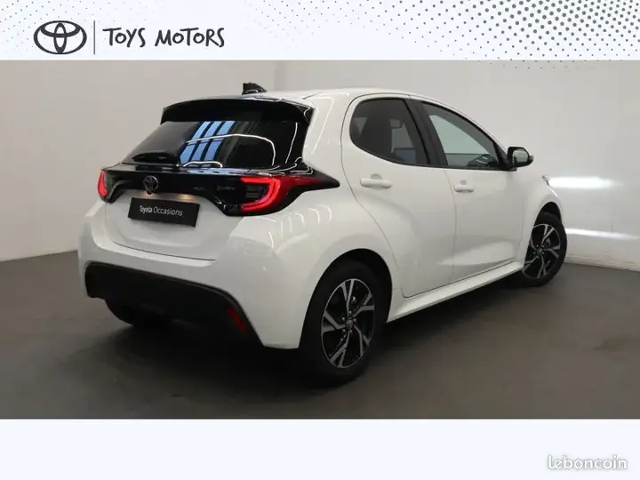 Toyota Yaris 2025 photo 5
