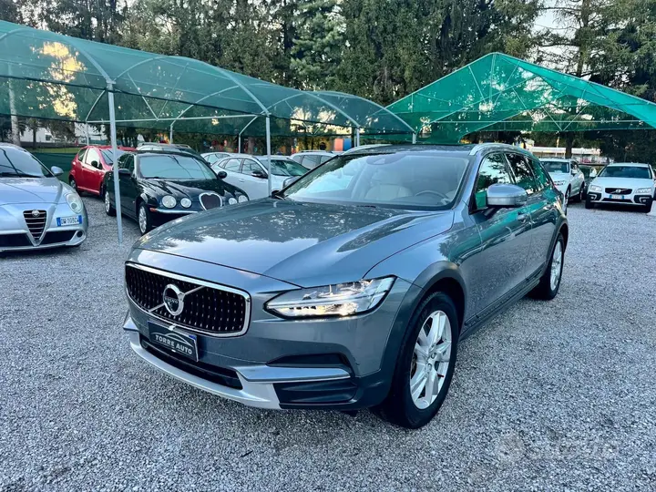 Volvo V90