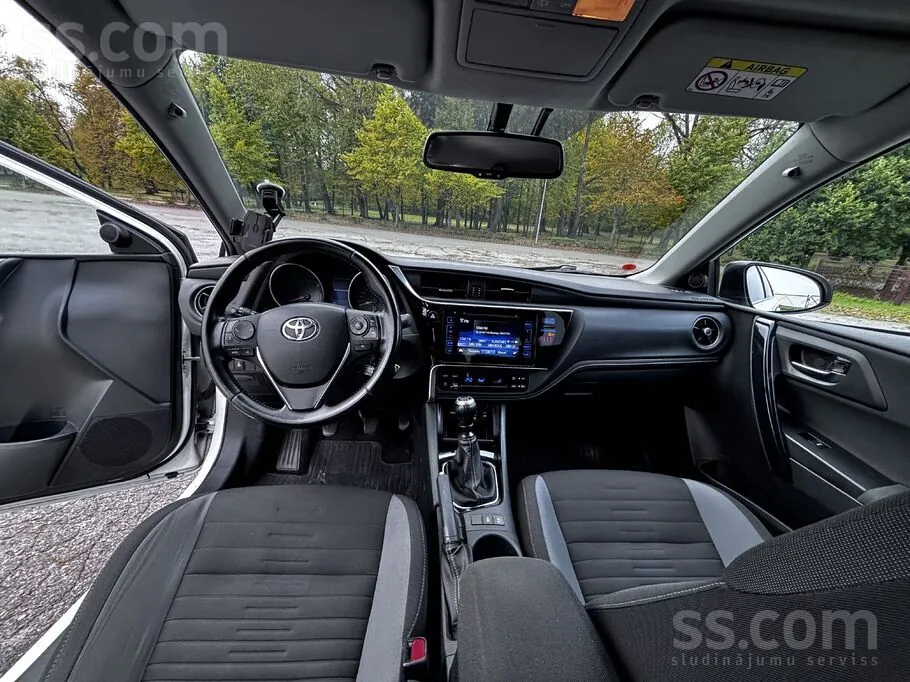 Toyota Auris 2016 photo 4