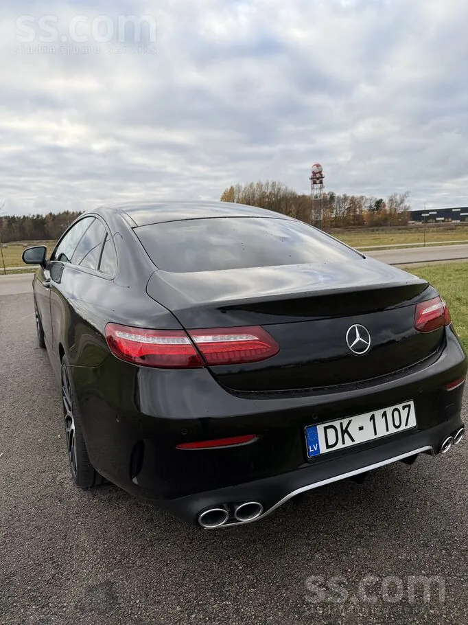 Mercedes-Benz E350 2017 photo 4