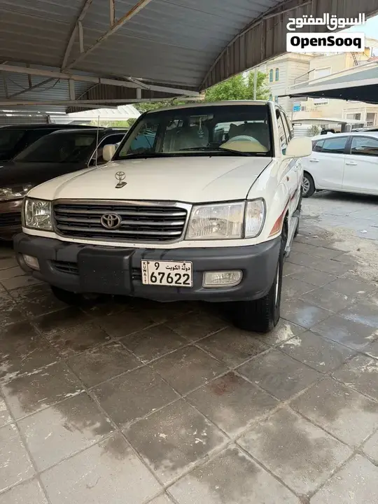 Toyota Land Cruiser 2000 photo 2