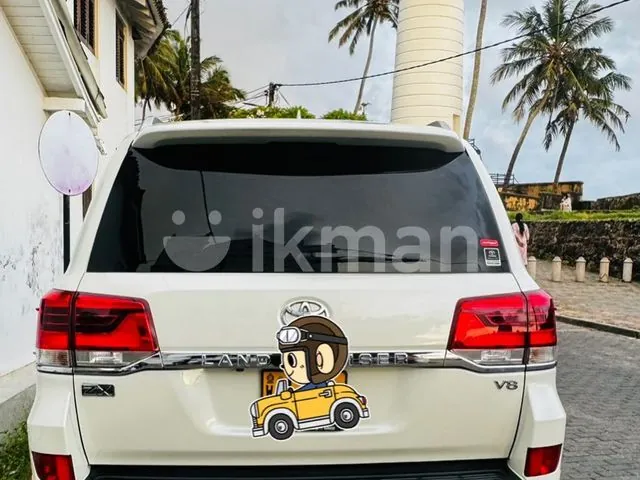 Toyota Land Cruiser Sahara 2015 photo 2
