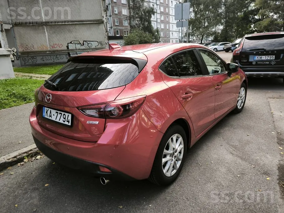 Mazda Mazda3 2015 photo 2